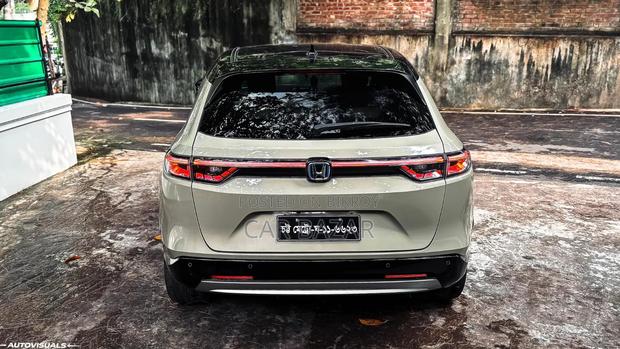 Honda Vezel 2021 Gold