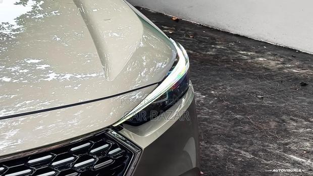 Honda Vezel 2021 Gold
