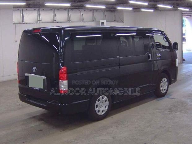 Toyota HiAce 2022 Black