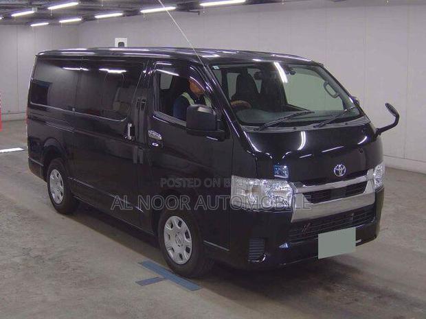 Toyota HiAce 2022 Black