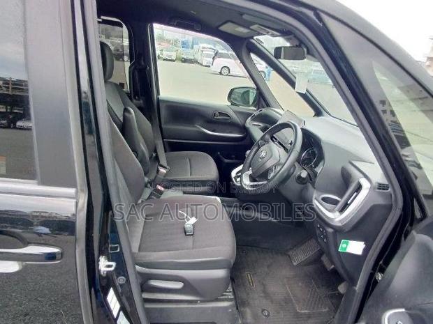 Toyota Noah 2022 Black