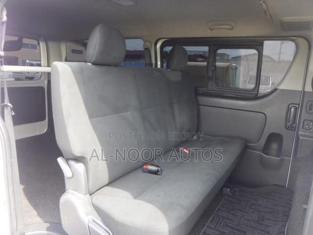 Toyota HiAce 2021 White