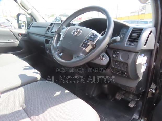 Toyota HiAce 2022 Black