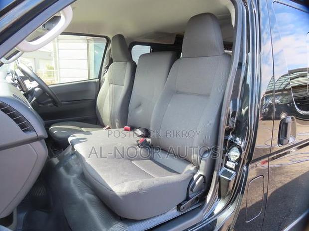 Toyota HiAce 2022 Black