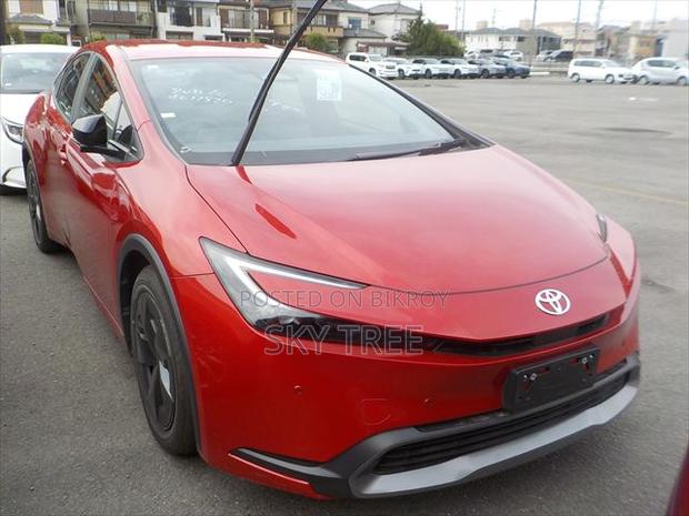Toyota Prius 2023 Red