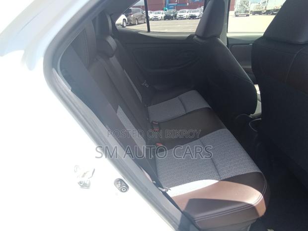 Toyota Yaris Cross 1.5 Hybrid FWD 2021 White