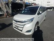 Toyota Noah 2021 White for sale