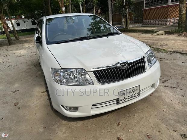 Toyota Corolla 2005 White