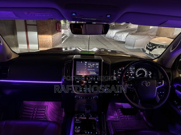 Toyota Land Cruiser 4.6 V8 ZX 2018 Blue