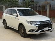 Mitsubishi Outlander 2.0 PHEV AWD 2017 White for sale