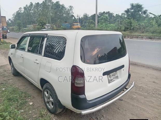 Toyota Probox 2004 White