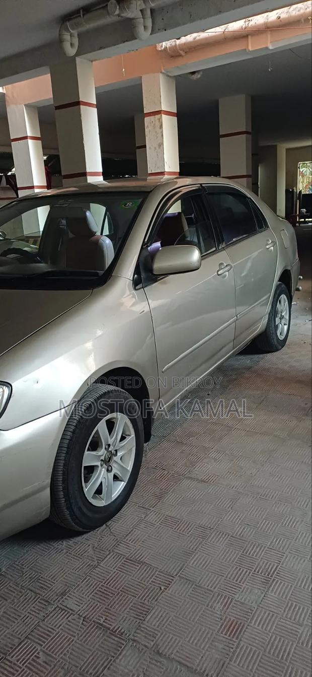 Toyota Corolla 2021 Gold