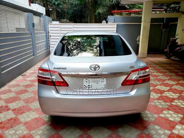 Toyota Premio 2014 Silver
