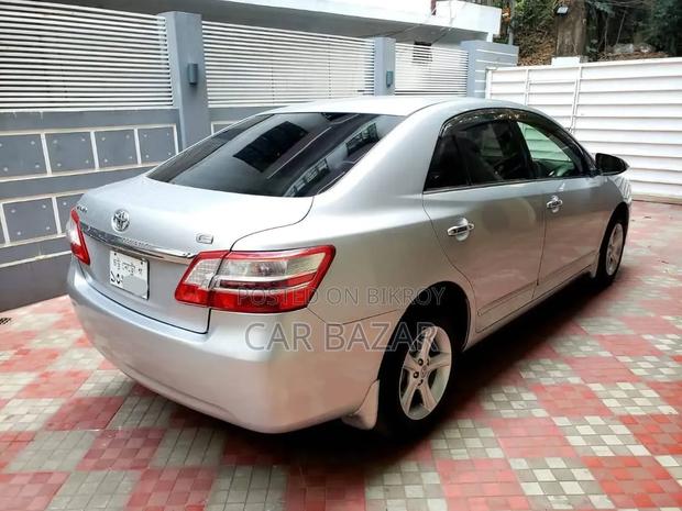 Toyota Premio 2014 Silver