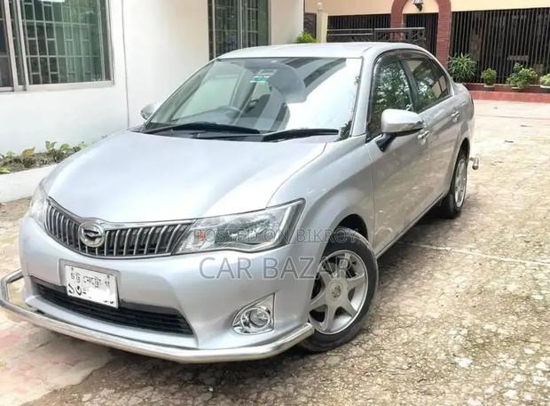 Toyota Axio 2012 Silver