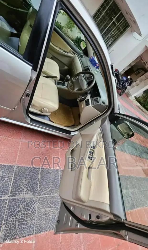 Toyota Corolla 2005 Gold