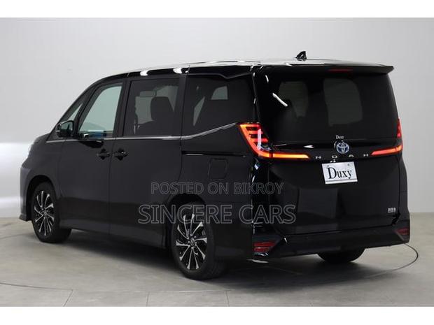 Toyota Noah 2023 Black