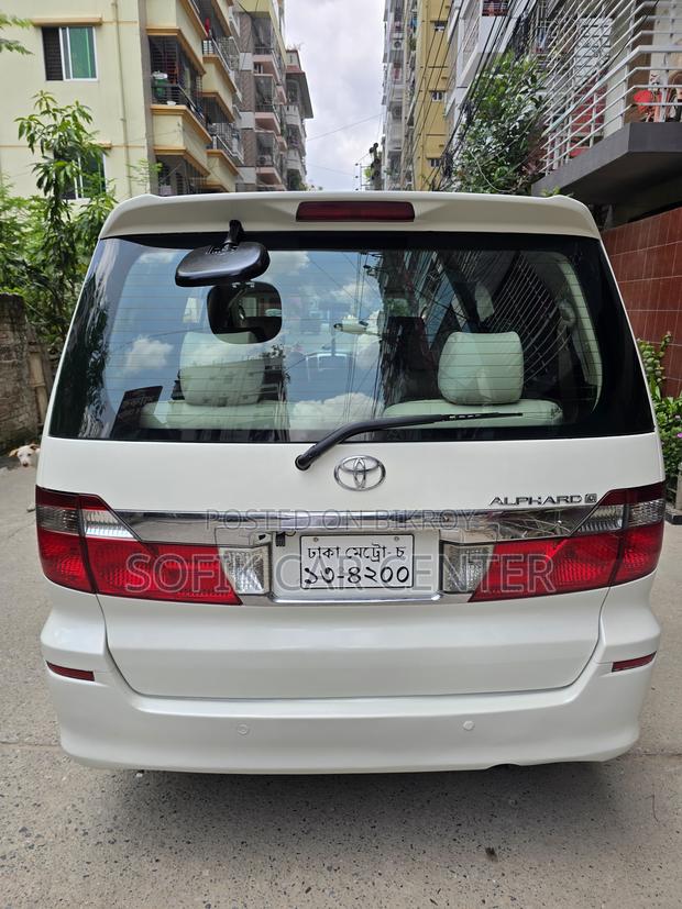 Toyota Alphard 2004 White