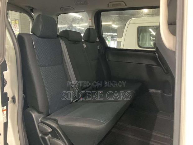 Toyota Noah 2021 Pearl