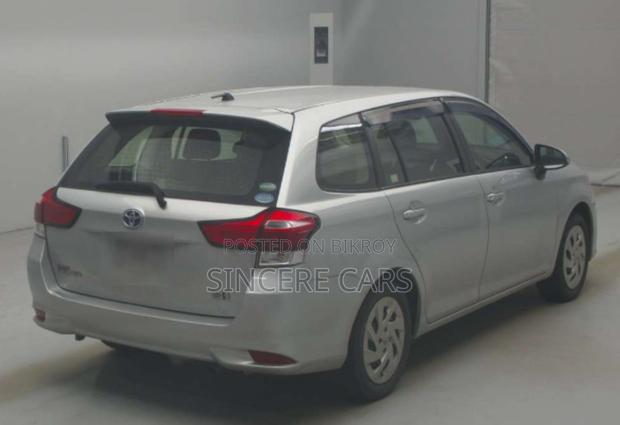 Toyota Corolla Fielder 2021 Silver