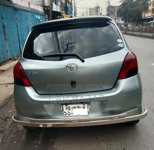 Toyota Vitz 2009 Green