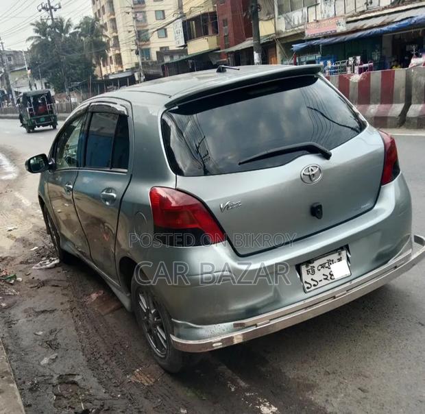 Toyota Vitz 2009 Green