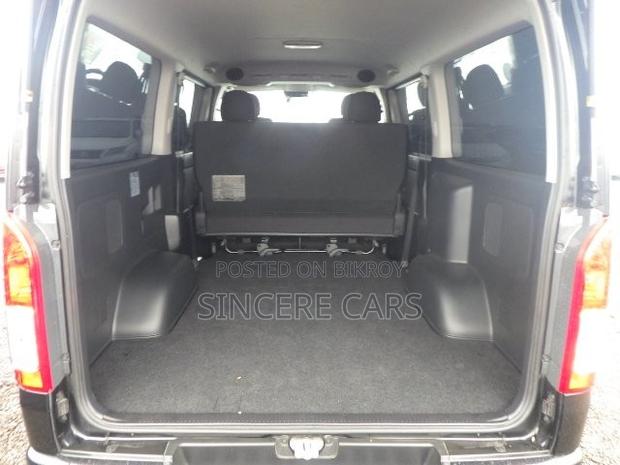 Toyota HiAce 2022 Black
