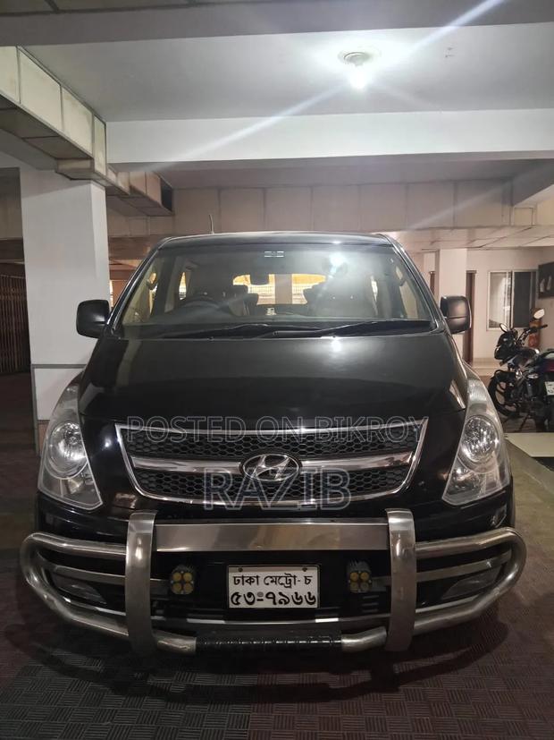 Hyundai H1 2013 Black