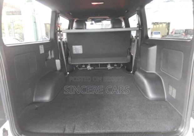 Toyota HiAce 2021 Pearl