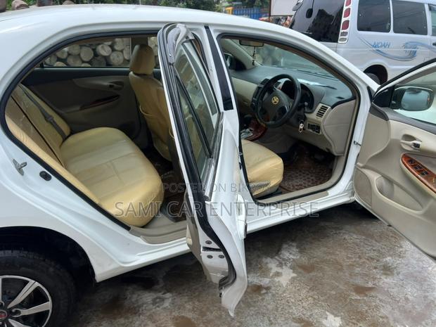 Toyota Axio 1.5 G 2WD 2009 White