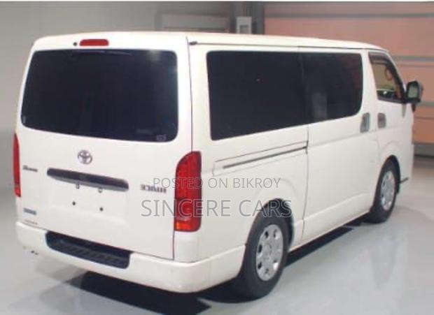 Toyota HiAce 2021 Pearl