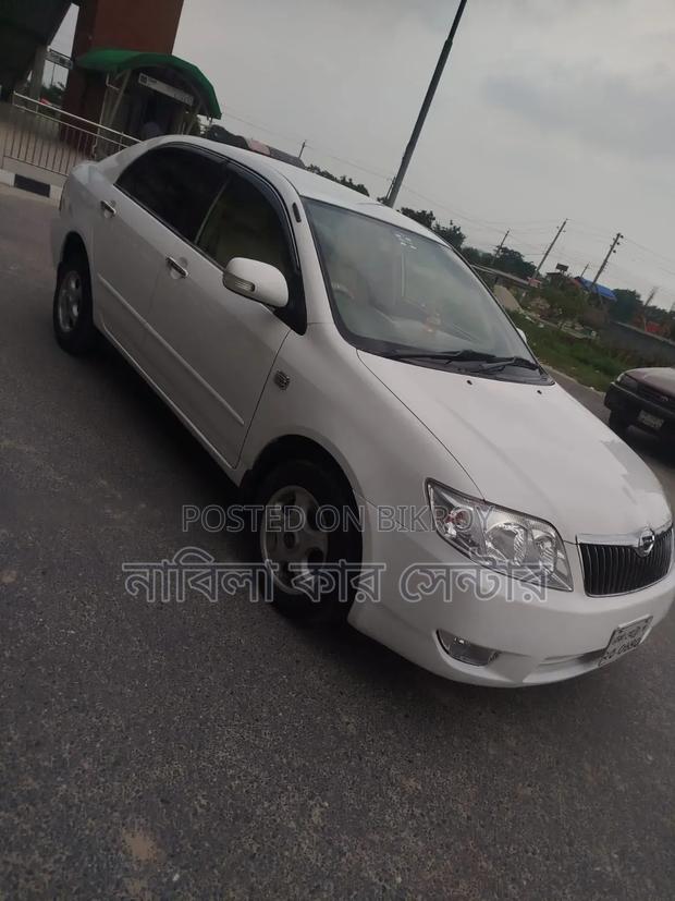 Toyota Corolla 2005 White