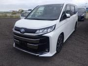 Toyota Noah 2023 Pearl for sale