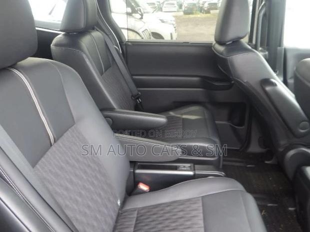 Toyota Noah 2023 Pearl