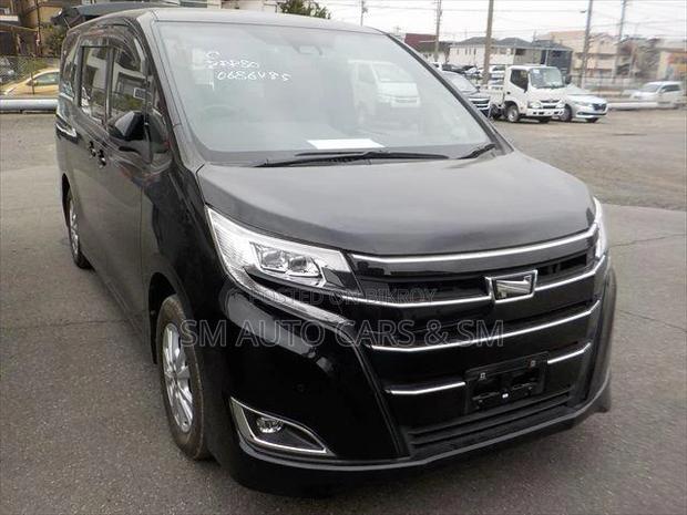 Toyota Noah 2.0 FWD (7 Seater) 2021 Black
