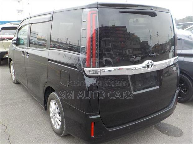Toyota Noah 2.0 FWD (7 Seater) 2021 Black