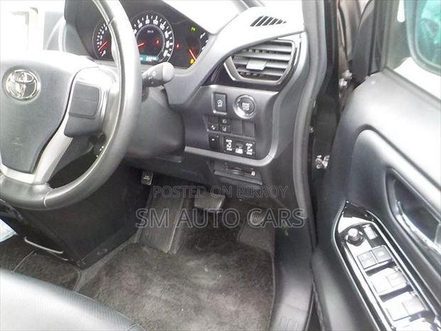 Toyota Noah 2.0 FWD (7 Seater) 2021 Black
