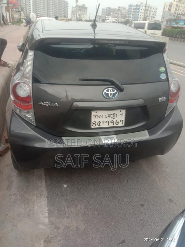 Toyota Aqua 2013 Gray