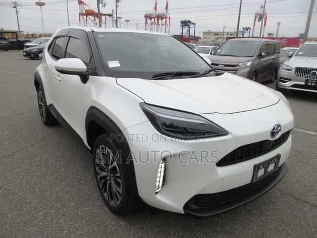 Toyota Yaris Cross 1.5 Hybrid FWD 2021 Pearl