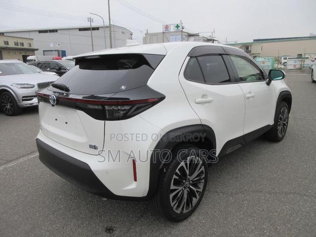 Toyota Yaris Cross 1.5 Hybrid FWD 2021 Pearl
