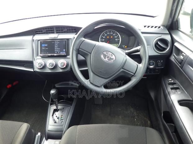 Toyota Axio 2022 Silver