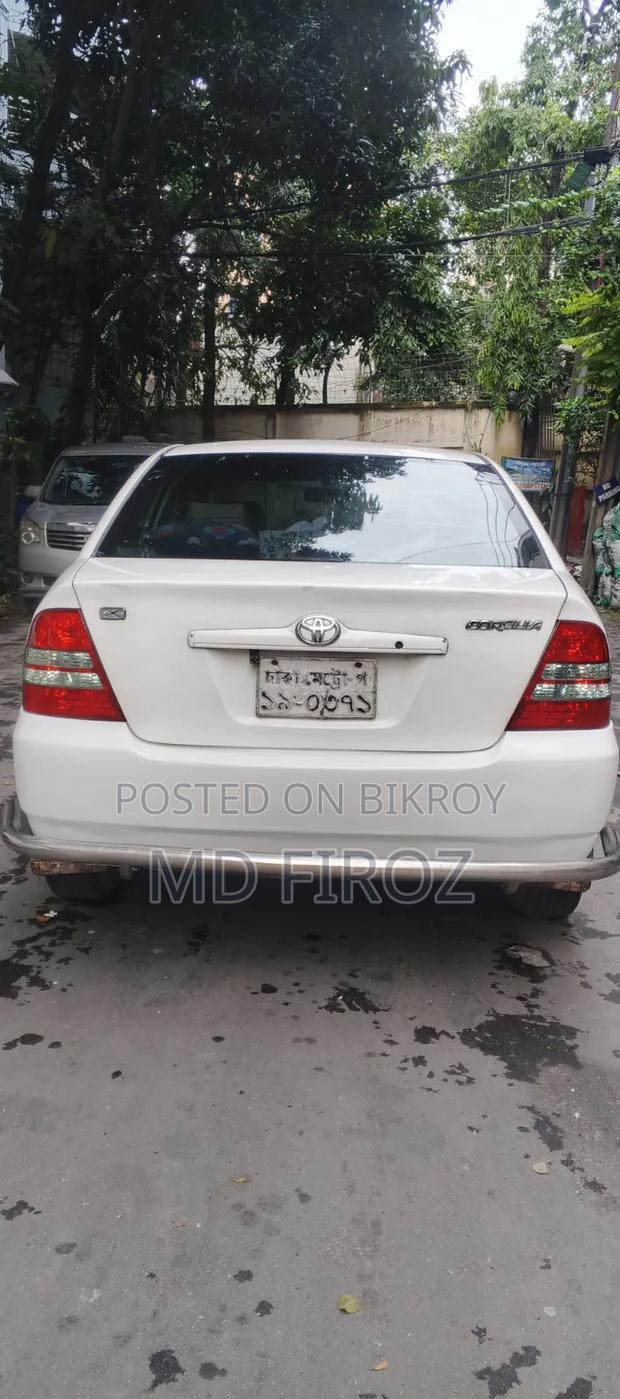 Toyota Corolla 2002 White