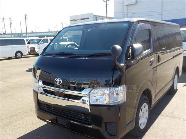 Toyota HiAce 2021 Black
