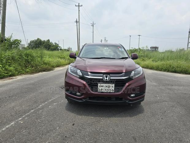 Honda Vezel 2015 Maroon