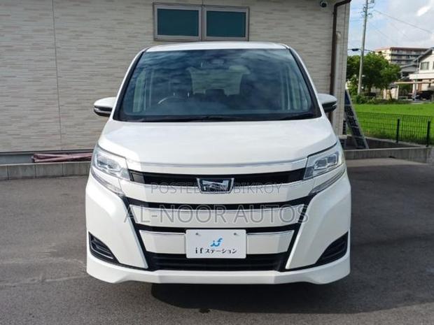 Toyota Noah 2021 Pearl