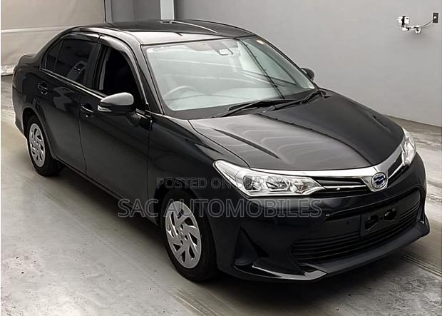 Toyota Axio 2021 Black