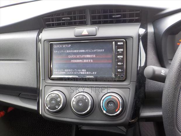 Toyota Axio 2020 Silver