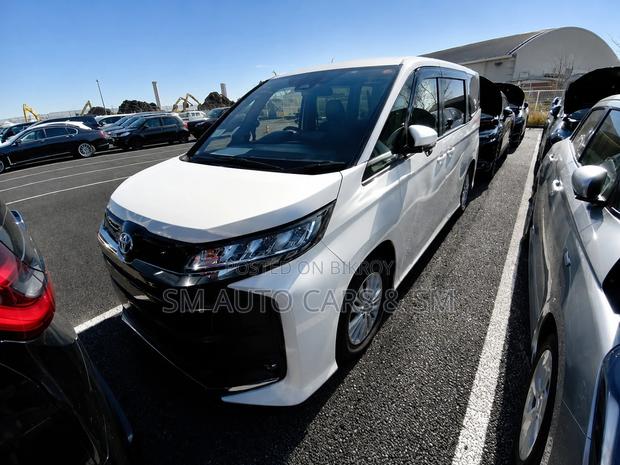 Toyota Noah 2022 Pearl