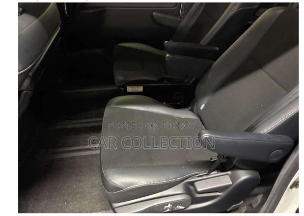 Toyota Noah 2021 Pearl