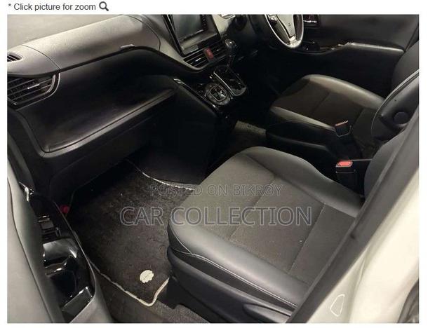 Toyota Noah 2021 Pearl